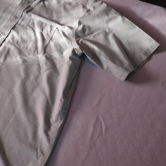 Mens L.L. Bean Short Sleeve Wrinkle Resistant Fitted Size 171/2 REG - Picture 3 of 13